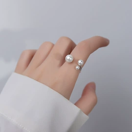 耳钉;戒指;项链