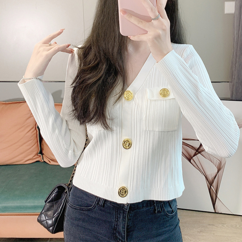 French Metal Buckle V-Neck Single-Breasted Knitwear Sweater Slim-fit Long-sleeved Cardigan Jacket Women's 2021 Autumn and Winter New
