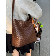 �͹��|�о�����Ůʿ��2025�¿�r���n�����ذ����s�������μ��