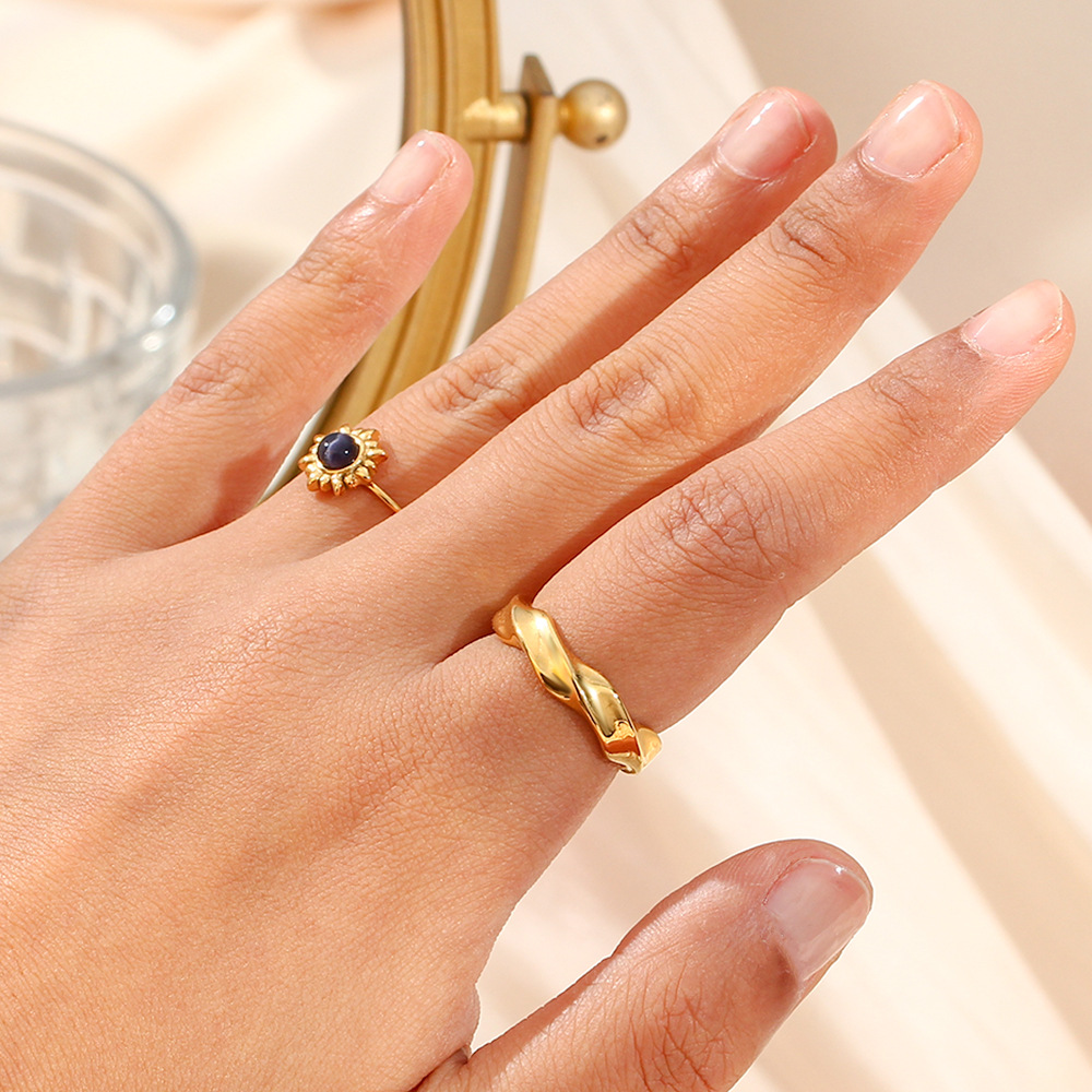 Fashion Stainless Steel 18k Gold Plating Geometric Water Ripple Ring display picture 5