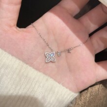 新款四叶草项链女甜美可爱少女感气质轻奢小众高级感简约百搭时尚