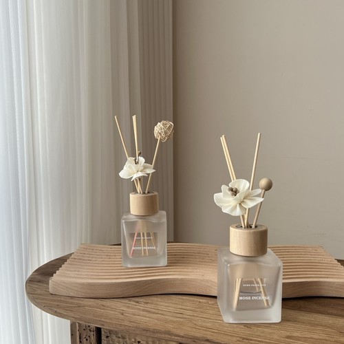 MUJI INS Original Wood-Dried Flower Decor, Flameless Vine Branch Aroma Diffuser for Living Room, Bedroom, and Bathroom, Odor Elimination, Long-lasting Fragrance