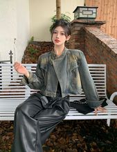 牛仔短外套女春秋季2023新款做旧风设计立领工装修身显瘦短款上衣