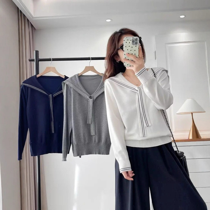 Navy Blue Navy Collar Long-Sleeved Knitwear for Women Spring and Autumn 2026 New Autumn Style Shawl V-Neck Knitwear Short Top