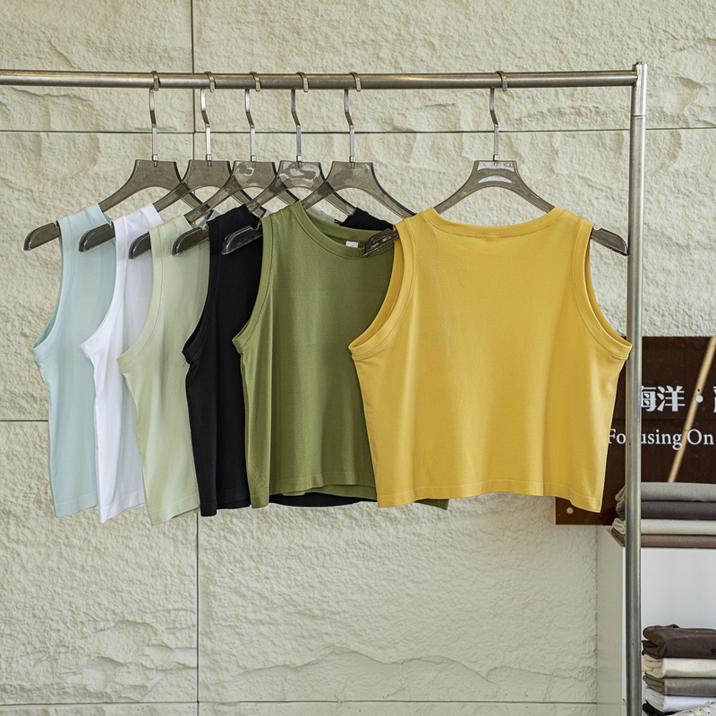 Realistic Feel! Ultra-Soft, Lightweight, Seamless, Sweat-Absorbent, Breathable, Quick-Dry, High-Elastic Fitness Yoga Sports T-Shirt Tank Top