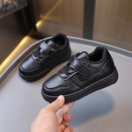 超轻儿童运动鞋板鞋2025春秋款男童学院风校园鞋女童幼儿园小黑鞋