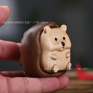 Beech Wood Carving Small Hedgehog Healing Dopamine Ornament Solid Wood Splicing Creative Craft Handheld Piece Solid Wood Portable
