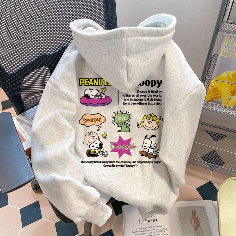 Cute-style English-printed Snoopy hoodie, fashionable and trendy, perfect for autumn and winter, loose-fitting and versatile top Cute-style English-printed Snoopy hoodie, fashionable and trendy, perfect for autumn and winter, loose-fitting and versatile top