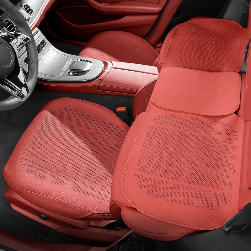 新しいナッパレザーのカーシートクッション、オールシーズン対応の薄型通気性のある穴あき車のインテリアシートカバー、夏用シートクッション|undefined