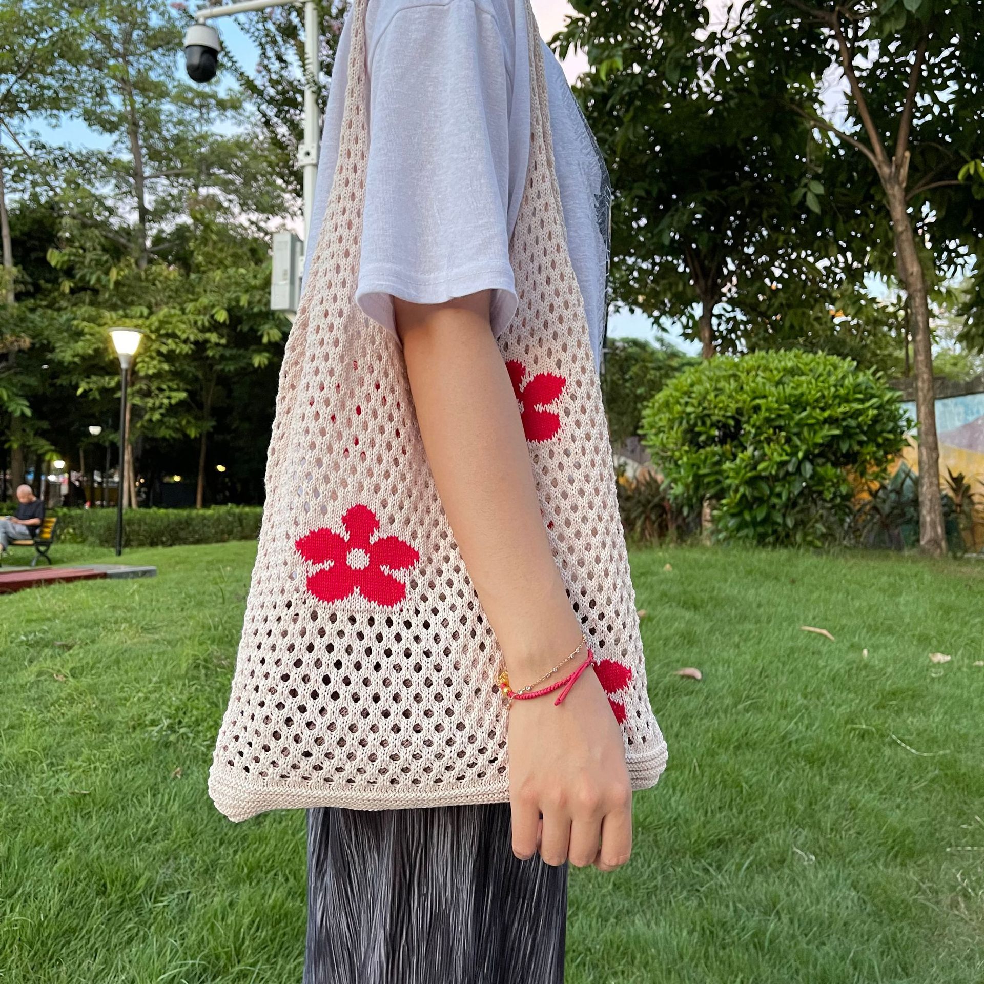 2021 nuevo Amazon eBay bolso de mano japonés y coreano bolso de flores bolso de punto malla bolso de hombro hueco para mujeres