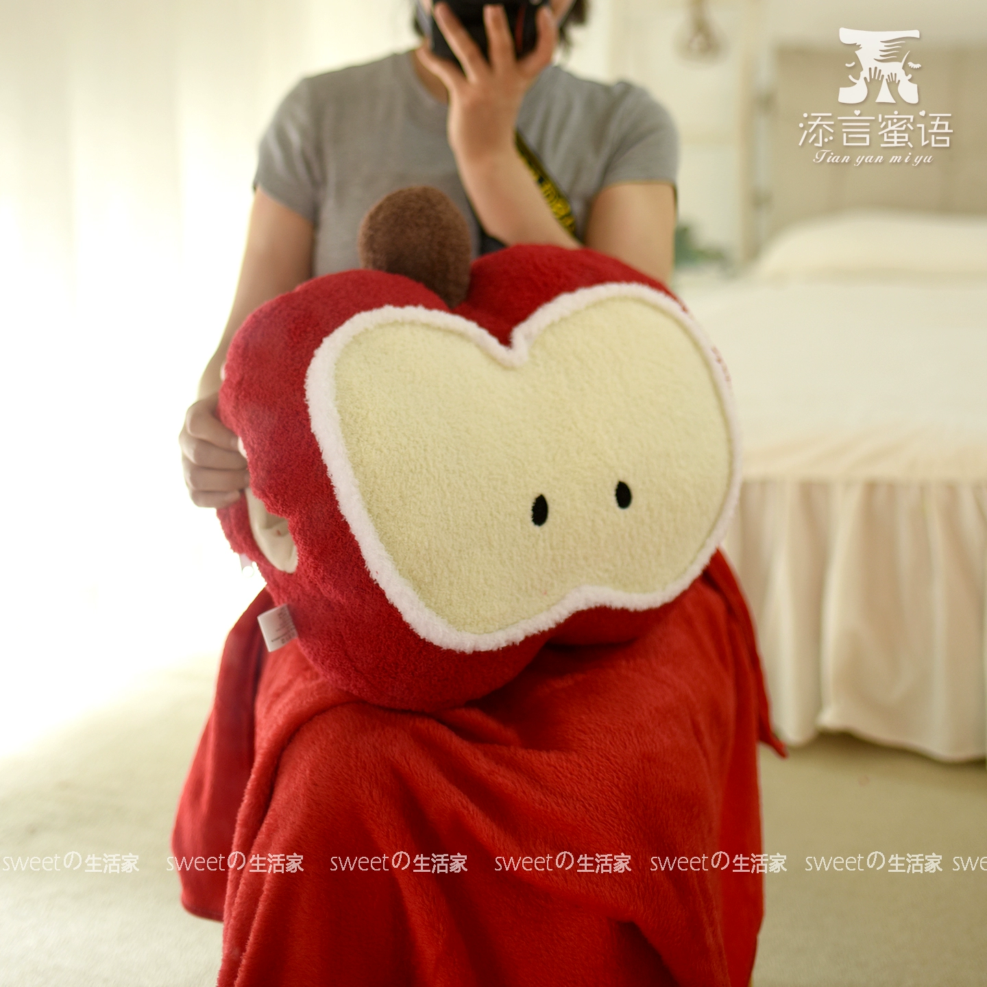 Apple, cute plush pillow at lunchtime, sofa for bed, Birthday gift