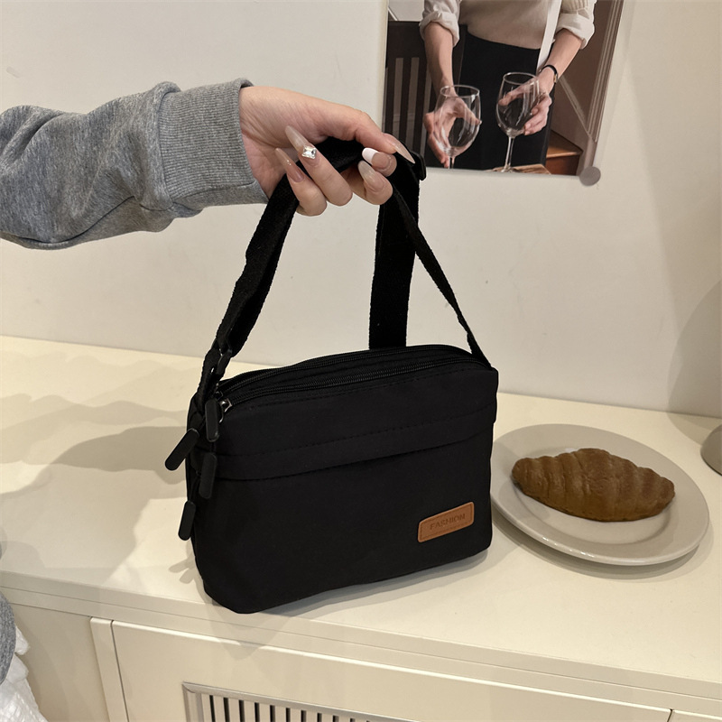 男女兼用バッグ、ファッショナブルで多用途なショルダーバッグ、マルチコンパートメントクロスボディバッグ、ナイロン撥水カジュアルバッグ、収納バッグ|undefined