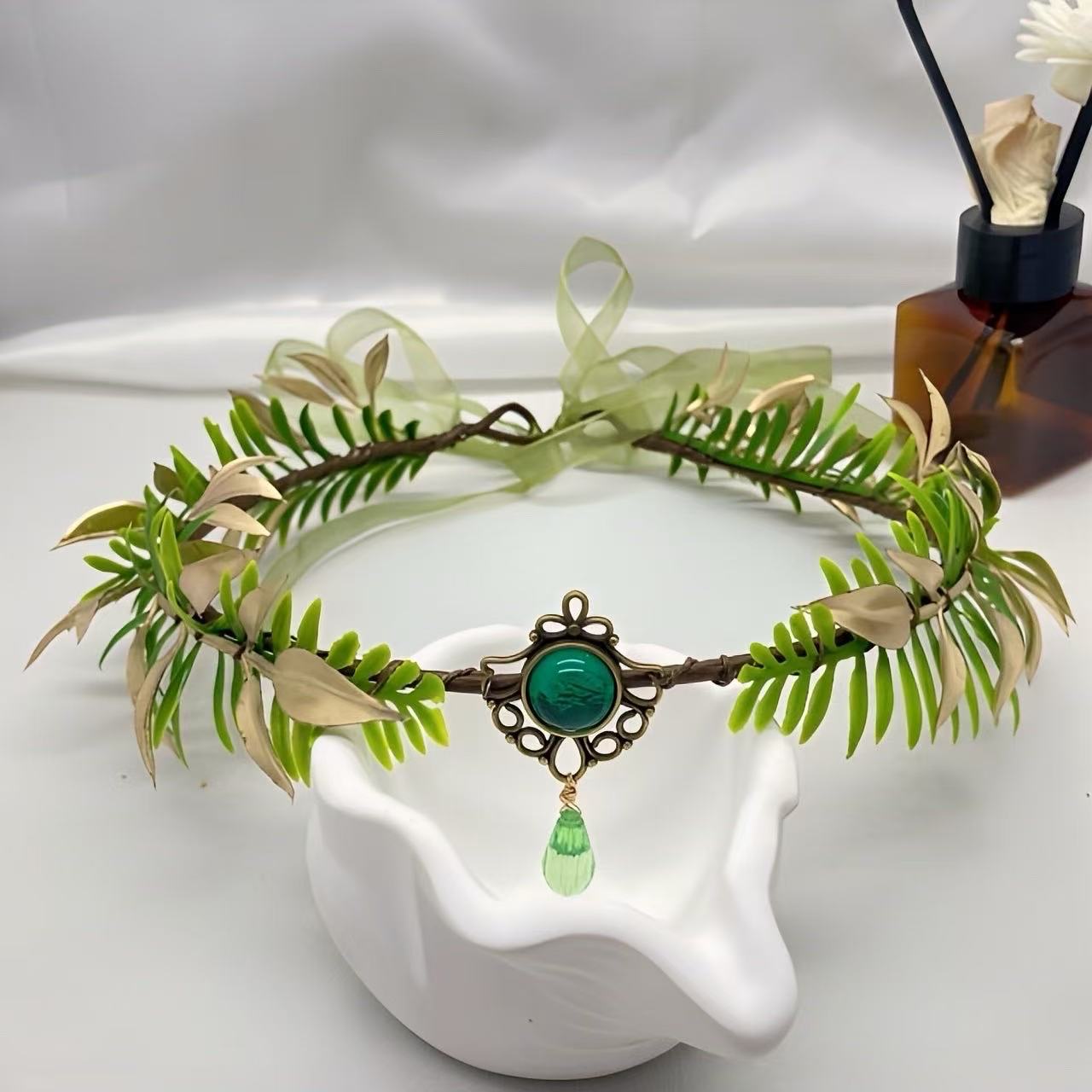 Simulated Leaf Pendant Headdress Eyebrow Pendant Hair Accessories Golden Leaf Alloy Headband Head Flower Forehead Ornament Ear Hanging Set