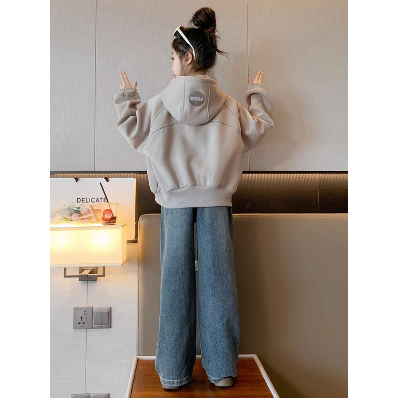 vêtements pour filles en automne 2024, nouvelle version coréenne chinoise. Sweat-shirt cardigan ample à manches longues pour enfants. Étudiant_voghion.com