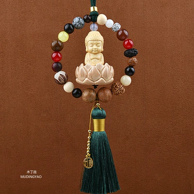 Eighteen Seed Bodhi Pendant Peach Wood Lotus Guanyin Small Buddha Car Safety Amulet Decoration Car Interior Pendant Wholesale