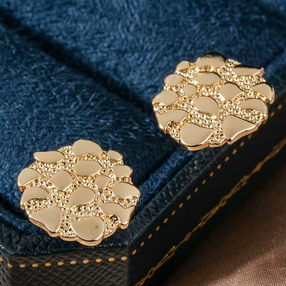 Cercei retro aurii cu forme geometrice neregulate_voghion.com