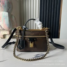 vanity �����ϻ�ƴɫ��ױ���������ᵥ��б����Ӱ�M45165�����