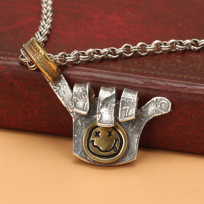 Retro pendant