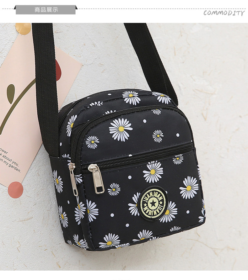 Factory wholesale shoulder sling small flower cloth bag middle-aged women's bag casual nylon canvas bag middle-aged mother bag