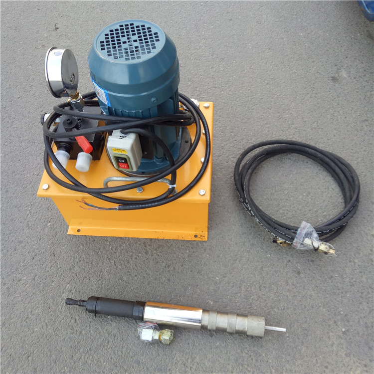 冷凝器维修用电动拔管机 铜管拔管机，液压拔管机，钛管拔管机