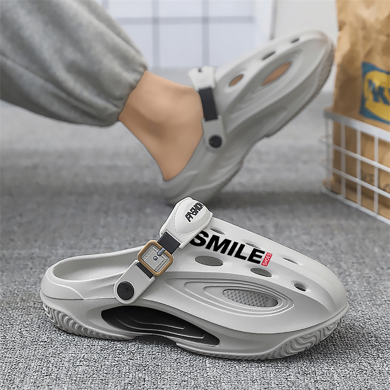 Zapatos con agujeros para hombres 2025 verano ocio para estudiantes vadeo en la playa, suela gruesa ligera, zapatillas Baotou