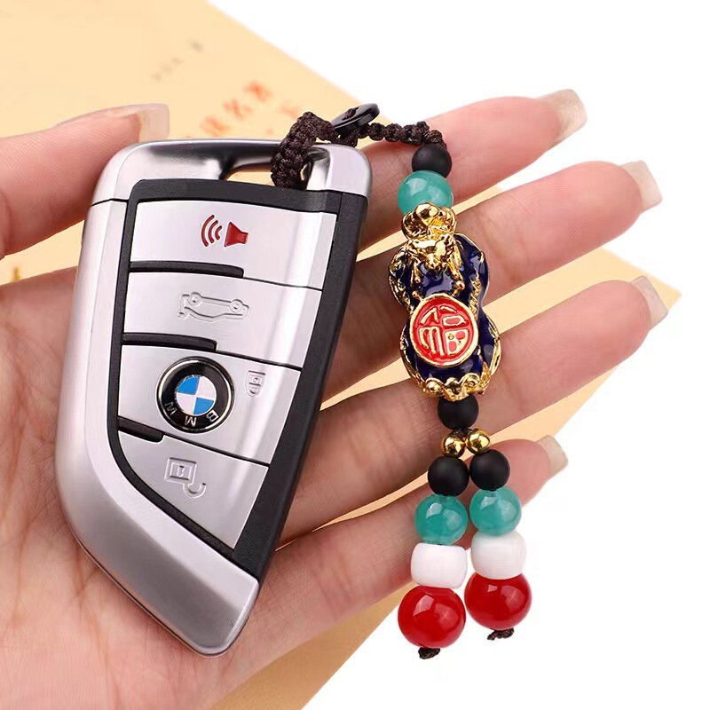 Factory car key men's warm-changing brave pendant lucky key chain pendant car key chain decoration