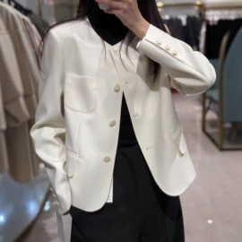女式毛呢外套;小西装;女式马甲