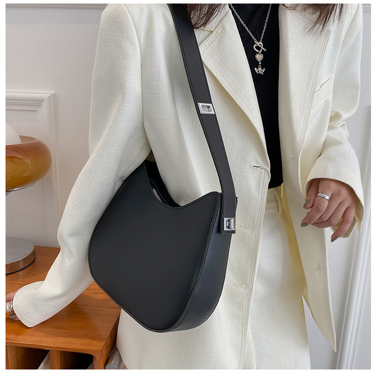 Teksturerede tasker til kvinder 2024 ny efterårsstil moderigtig enkelt skulder armhule taske enkelt skulder crossbody tekstureret bucket taske_voghion.com