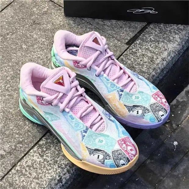 James 22 Generation Basketball Men's Shoes Full Air Cushion Practical Sneakers Monopoly Mandarin Duck Player Version Black Label Black and White