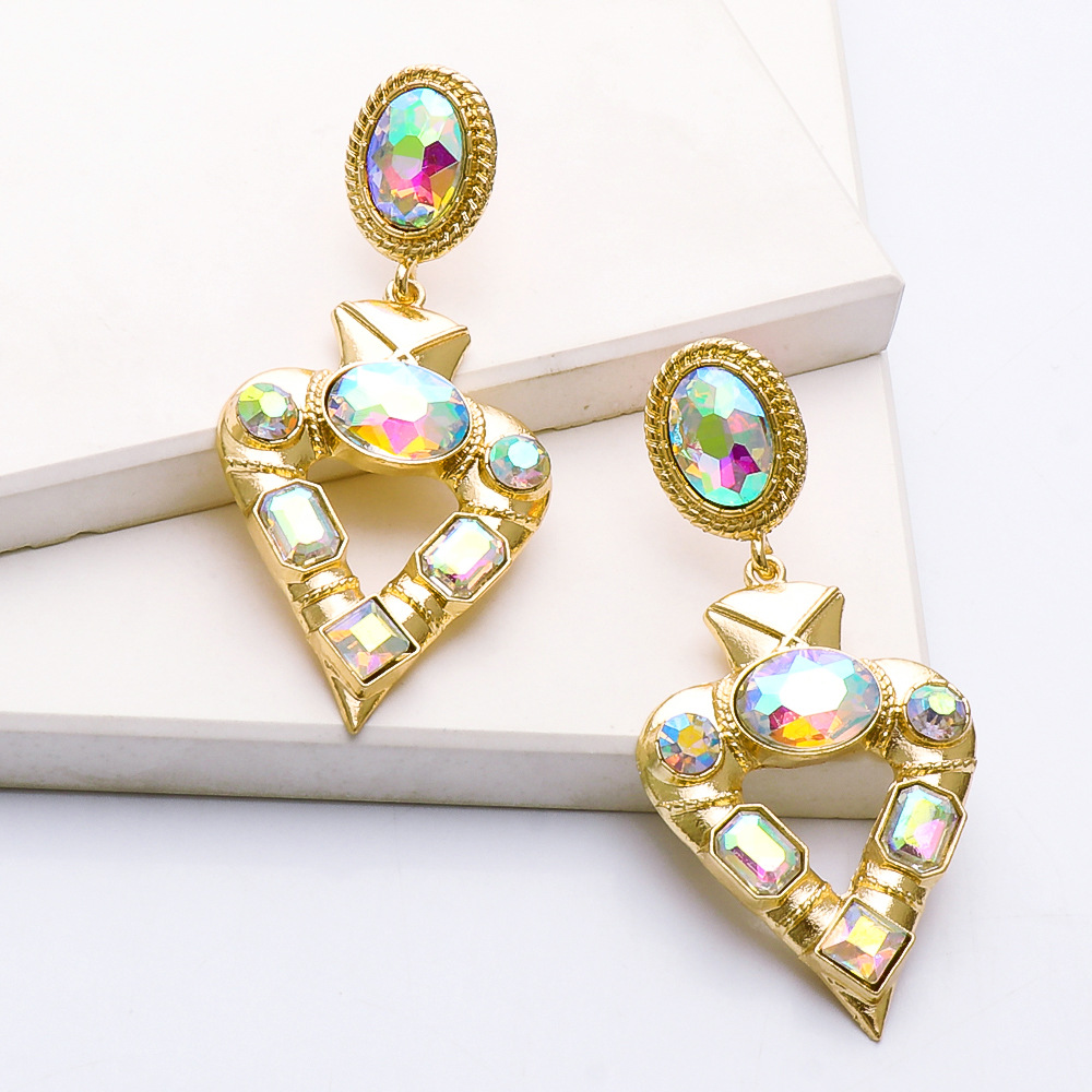 Fashion Diamond-studded Geometric Heart-shaped Earrings display picture 6