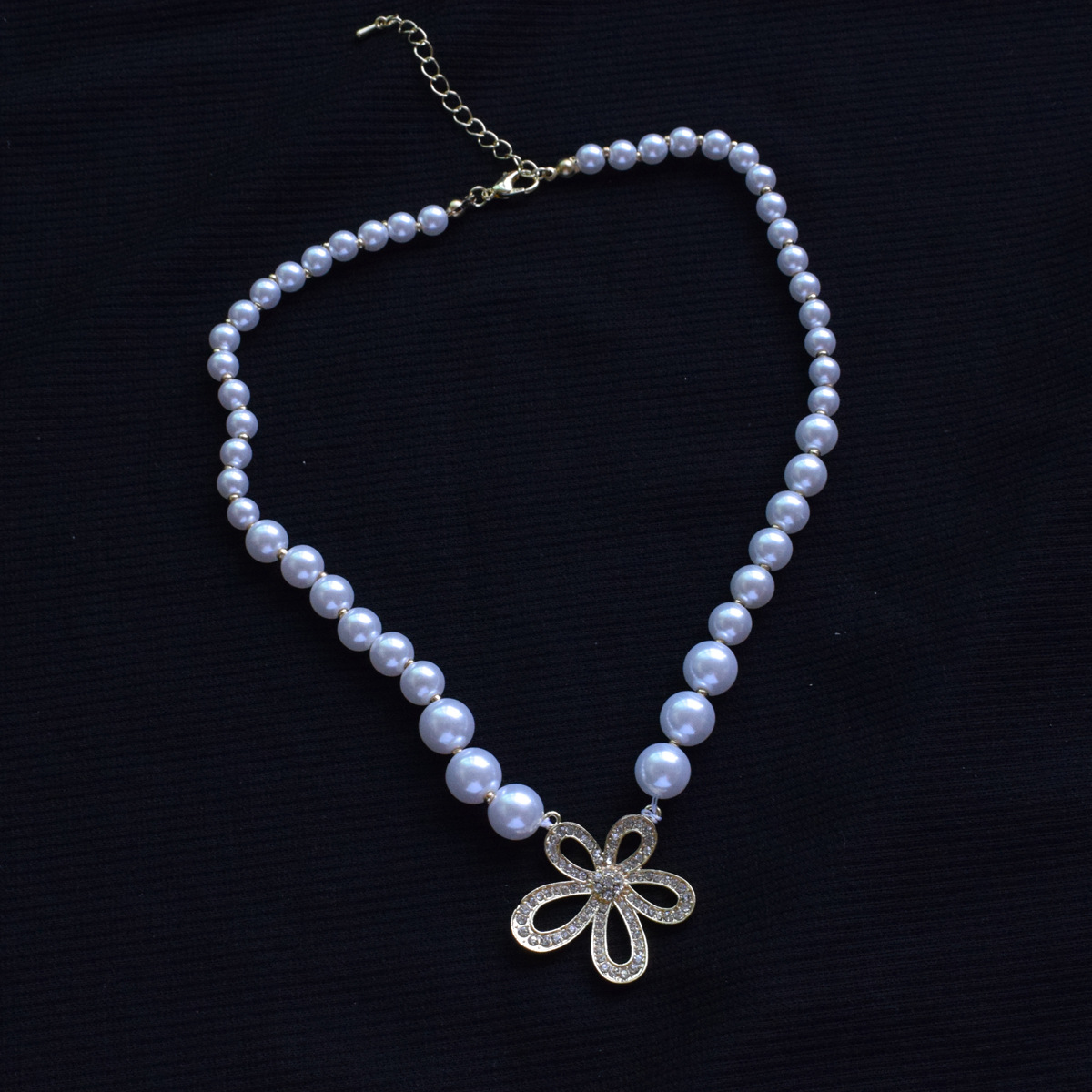 Fashion Diamond Flower Bow Beads Necklace Wholesale display picture 3