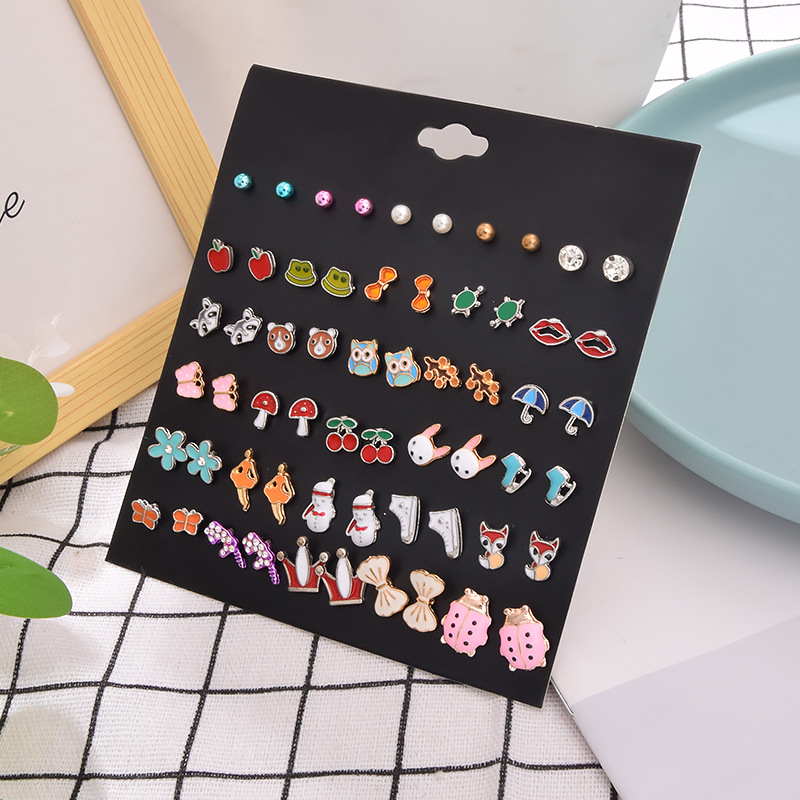 Cute Children 30 Pairs Of Earrings Set New Fashion Pearl Crown Butterfly Earrings Wholesale display picture 2