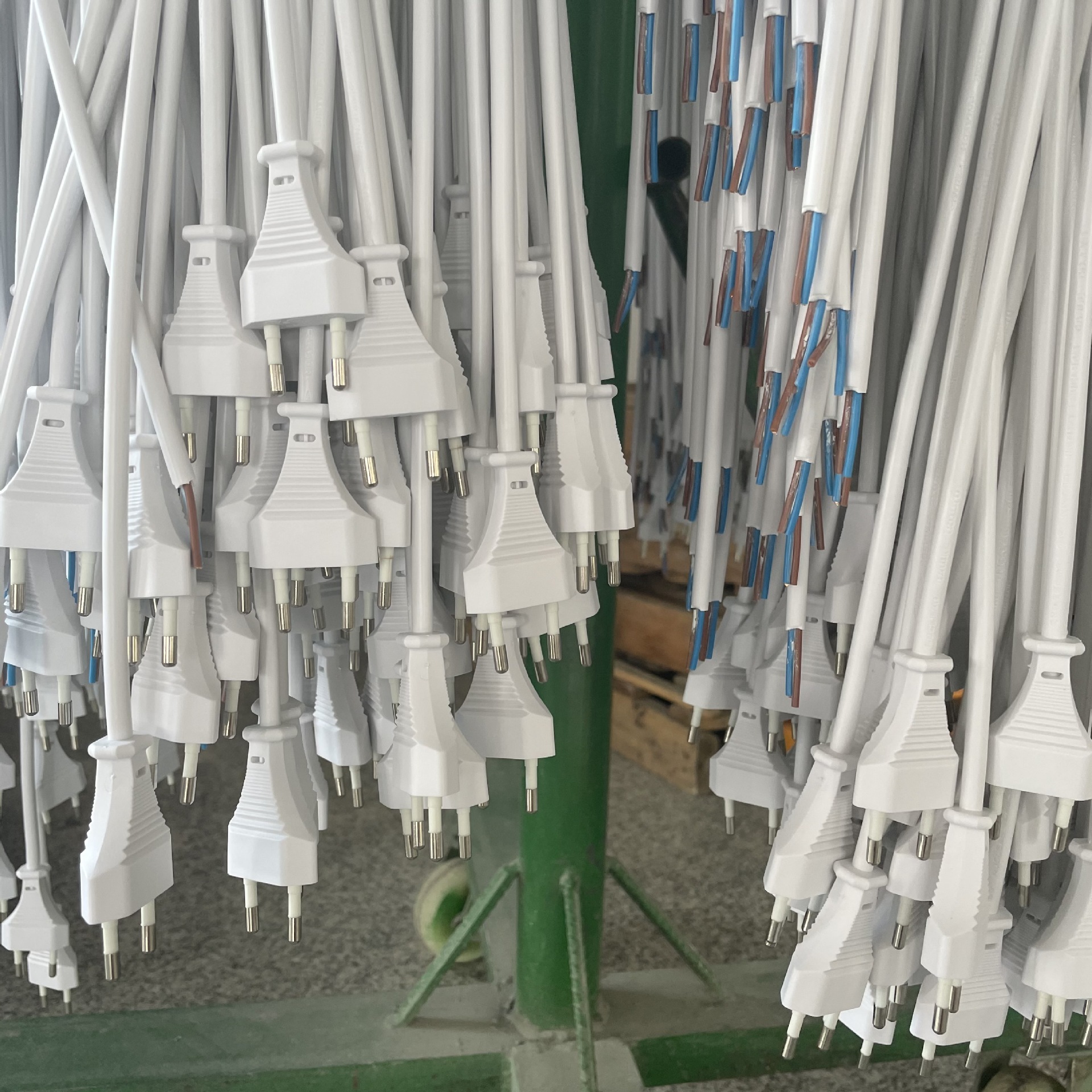 厂家生产白色橡胶线两芯三芯欧洲欧规认证橡胶线H07RN-F 2*1.0