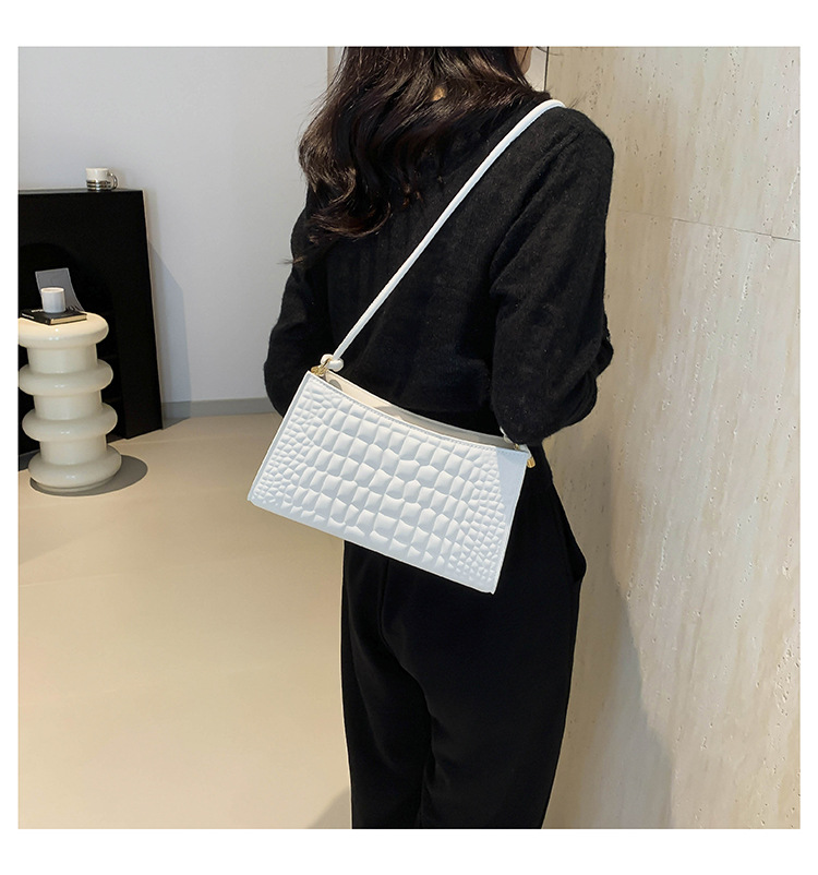 Women's 2024 New Fashionable Crocodile Pattern Shoulder Texture PU Underarm Simple and Versatile Crossbody Bag Trendy_voghion.com
