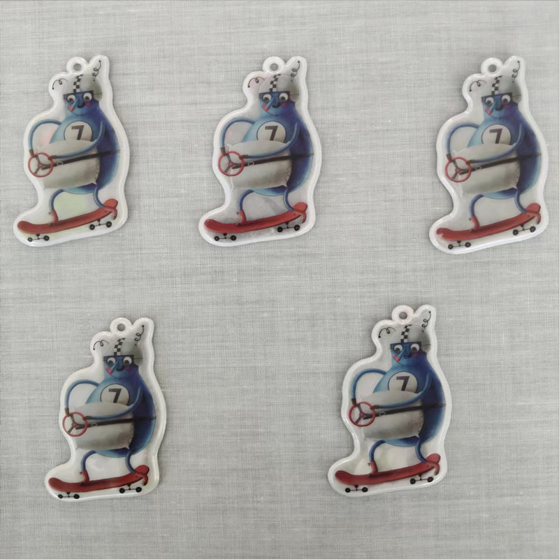 个性卡通反光钥匙扣全彩印刷包包小饰品双面反光软胶钥匙挂件吊牌