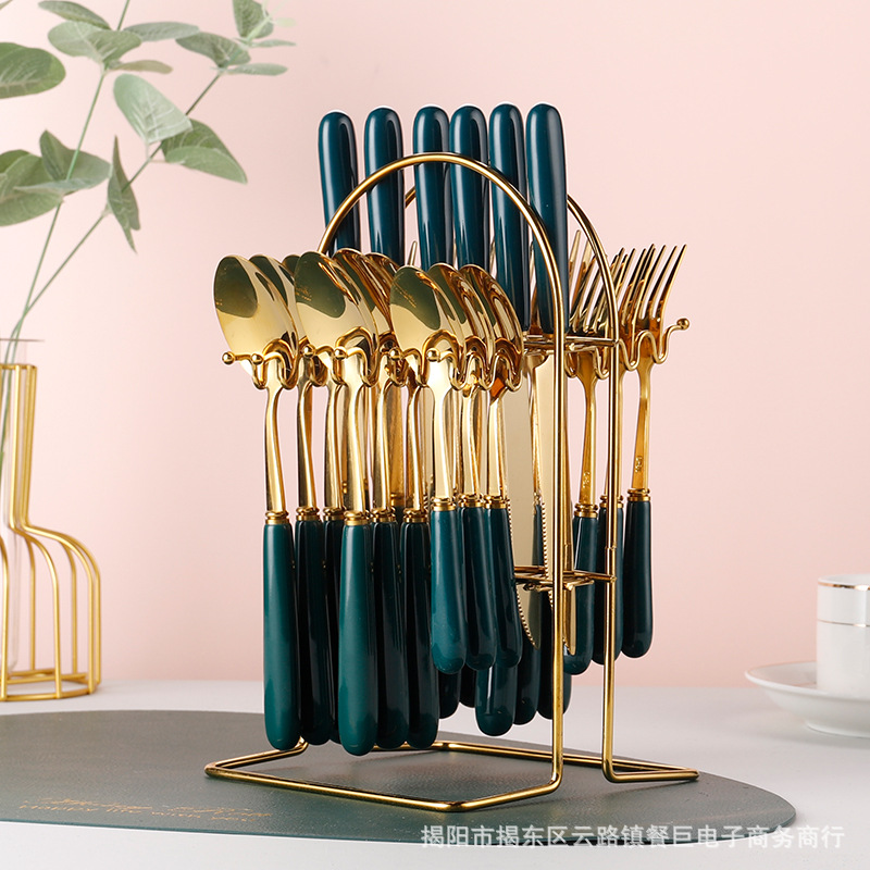 Cruzar la frontera Amazon chapado en oro cuchillo, tenedor y cuchara 24 piezas hogar fiesta banquete vajilla de acero inoxidable regalo traje de madera de bambú