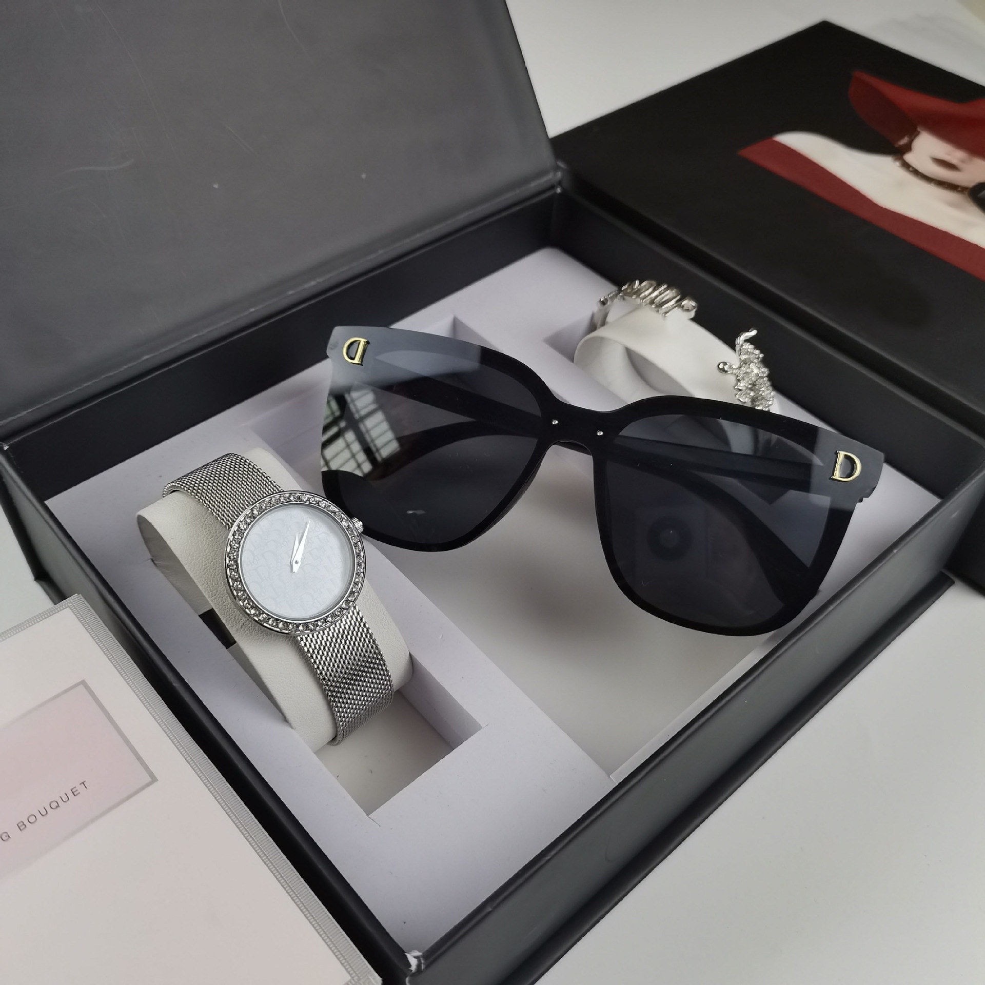 Watch and glasses set, a popular cross-border fashion item: stylish quartz watch, women's sunglasses, and bracelet, available for wholesale and dropshipping on Shopee 2