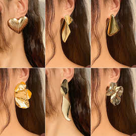 欧美跨境设计感金属光面折叠耳钉女复古几何花瓣爱心耳饰earrings