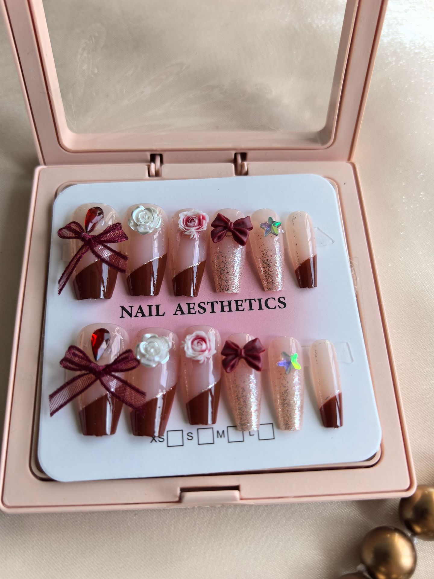 Caja de exhibición marco de fotos más taladro manicure suministro fuente de uñas DIY francés color delgado manicure falso salón al por mayor