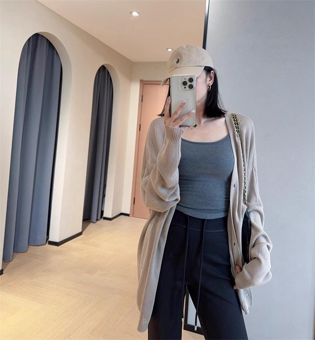 KK941慵懒气质宽松显瘦落肩V领中长款轻薄针织开衫外套女2025秋|undefined