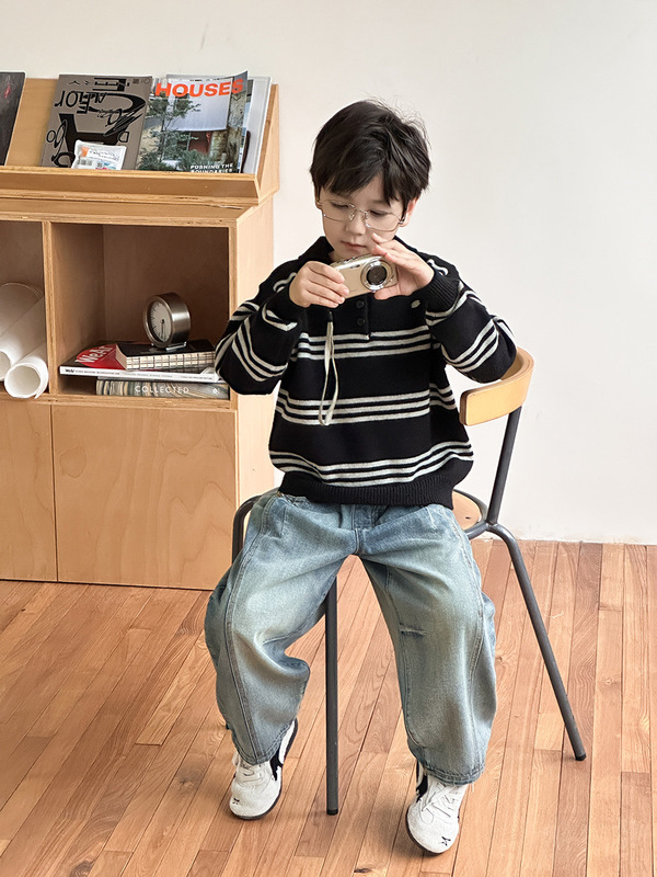 艾摩贝贝儿童2025秋撞色气质针织POLO衫男女童学院风条纹翻领毛衣|undefined