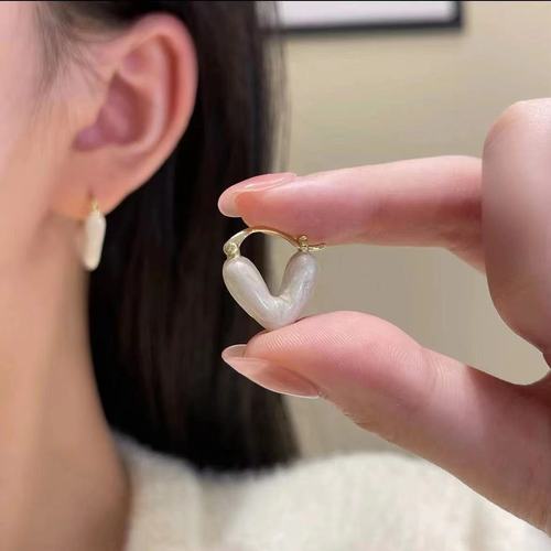 New light luxury niche s925 drop glaze love earrings for women, French high-end niche fashion, exquisite and versatile