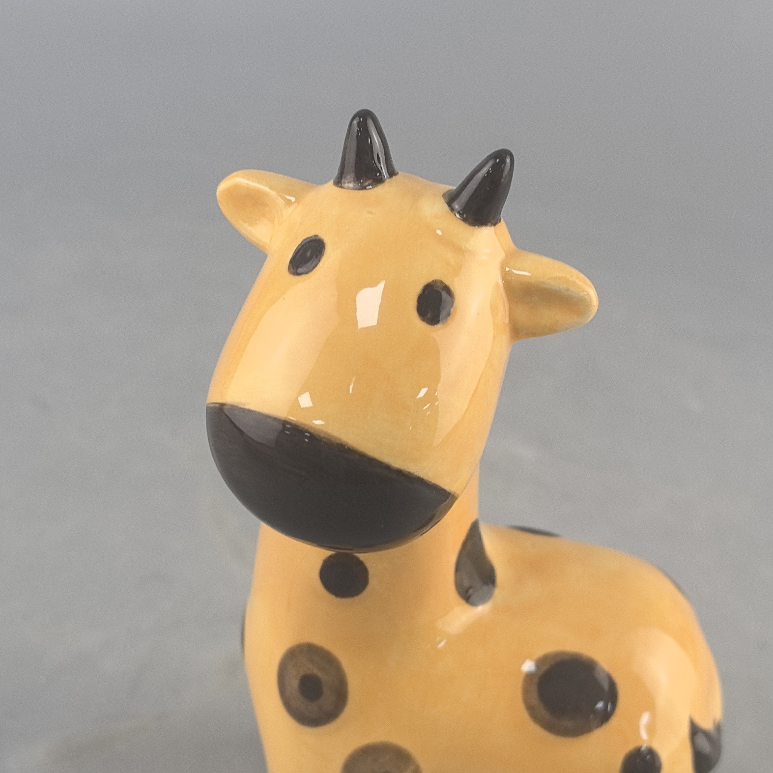 Mini adornos de animales de cerámica de color encantadora mini monedas girafa ahorro de dinero regalo