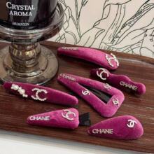 ��ɫ���½z�q�l�A�͹�С���߼��|�К��|���s�r�ք���߅�A�W�t��Ů