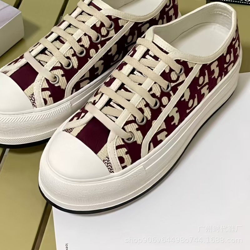D casa zapatos de lona bordados mujer 2024 nueva celebridad de Internet con cordones zapatos blancos con suela gruesa para aumentar las zapatillas deportivas casuales