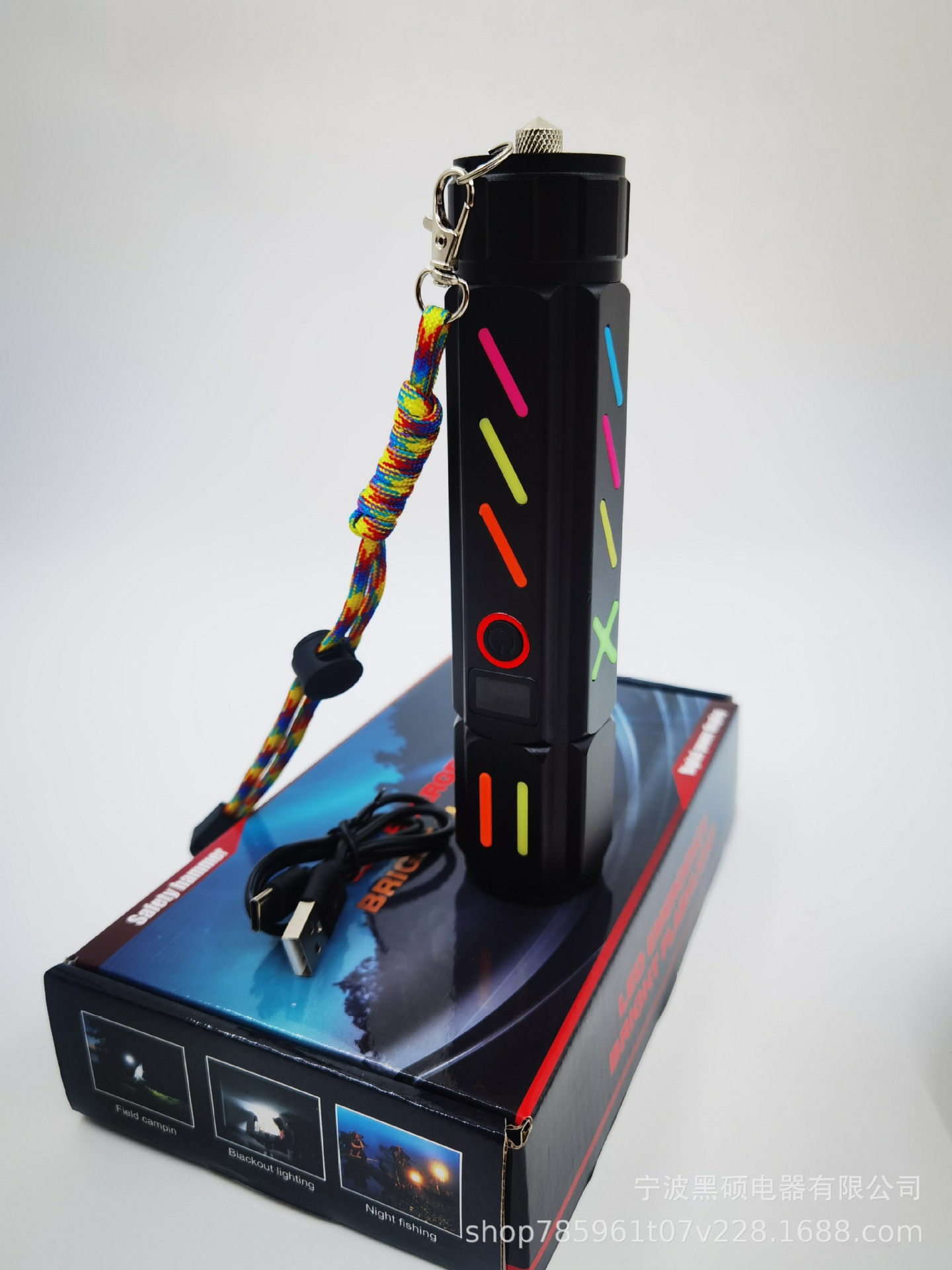 Linterna de iluminación transfronteriza luz fuerte luz linterna de largo alcance al aire libre zoom aleación de aluminio linterna láser blanco