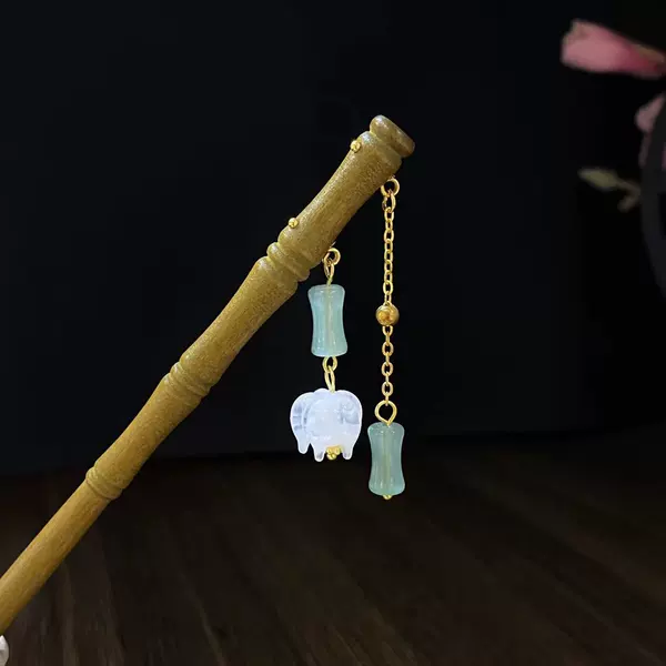Simple wooden hairpin 5511