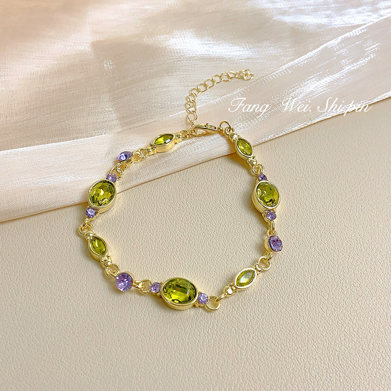 Wizard of Oz's Same Green Zircon Bracelet for Women, New Niche Accessible Luxury Work Clothing, Versatile, Simple and High-end Hand Jewelry