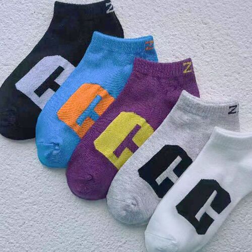 Socks for men and women, summer thin breathable trendy ins black and white letter boat socks low cut shallow mouth boat socks wholesale
