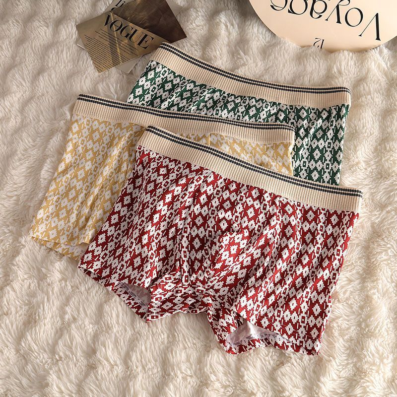 New trendy printed men's underwear, men's sports boxer briefs, personalized mid-waist breathable and comfortable four-corner shorts